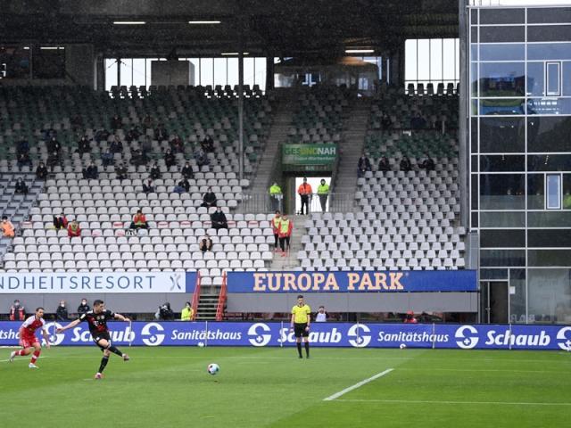 有生之年，德甲永恒纪录续写！谁的40球含金量更高？